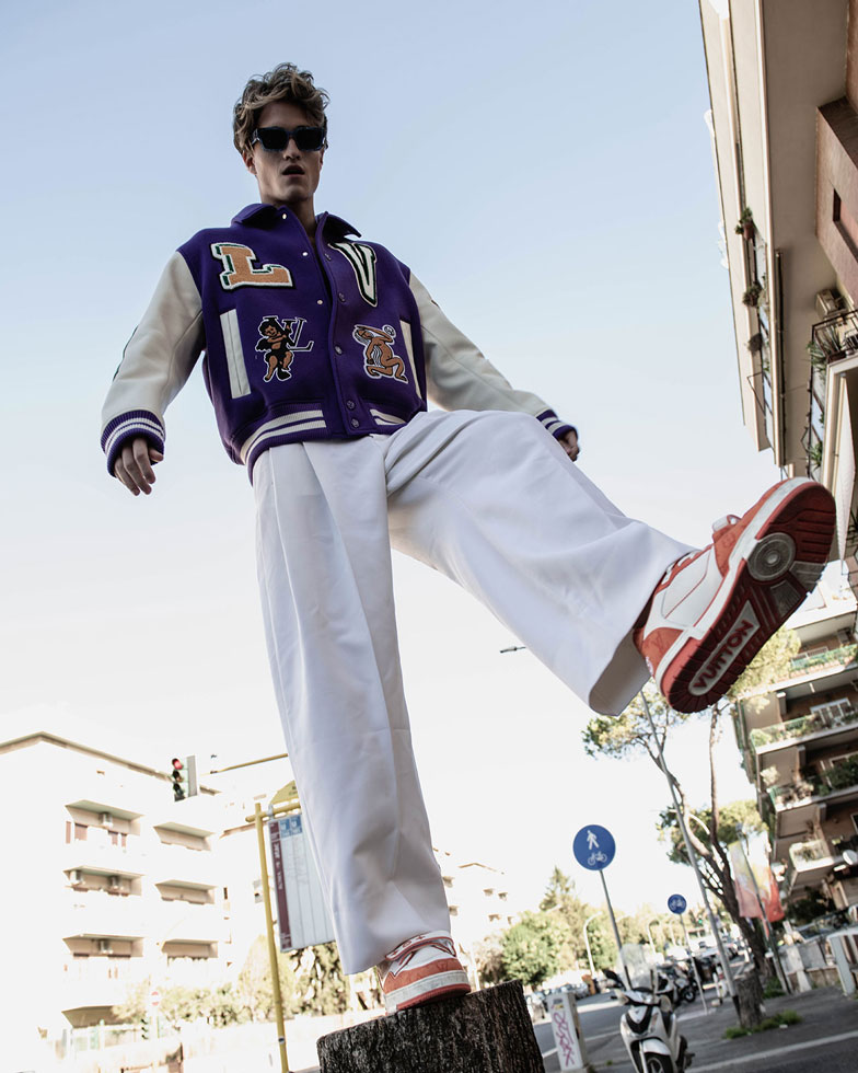 Defait,Editorials,Autuori