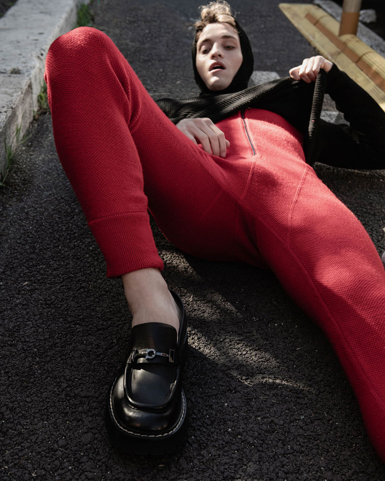 Defait,Editorials,Autuori