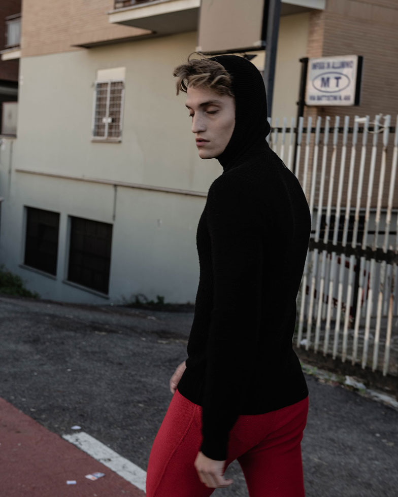 Defait,Editorials,Autuori