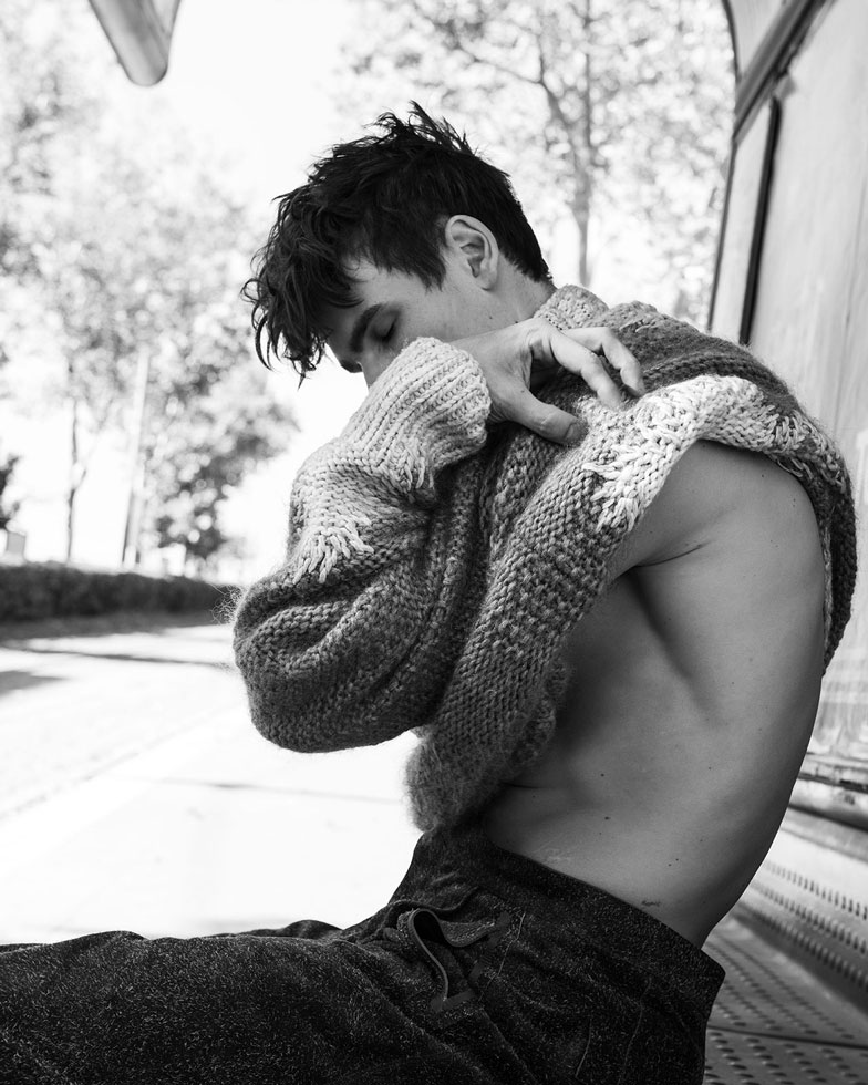 Defait,Editorials,Autuori