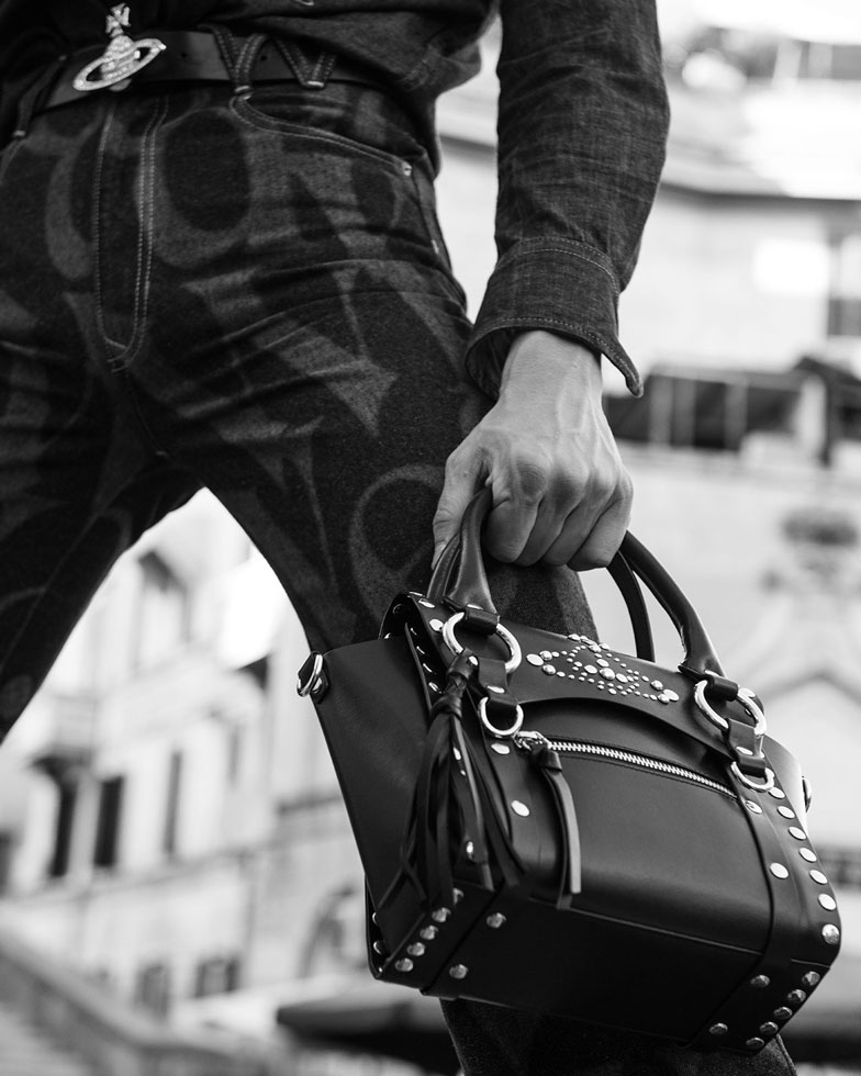 Defait,Editorials,Autuori