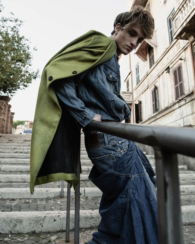 Defait,Editorials,Autuori