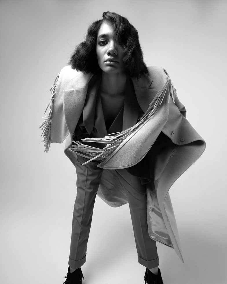 Femelle,Editorials,Autuori