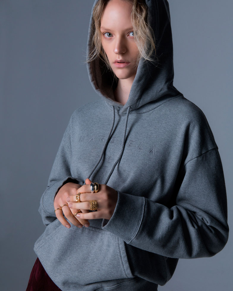 Suspended, Editorials, Autuori, Durso