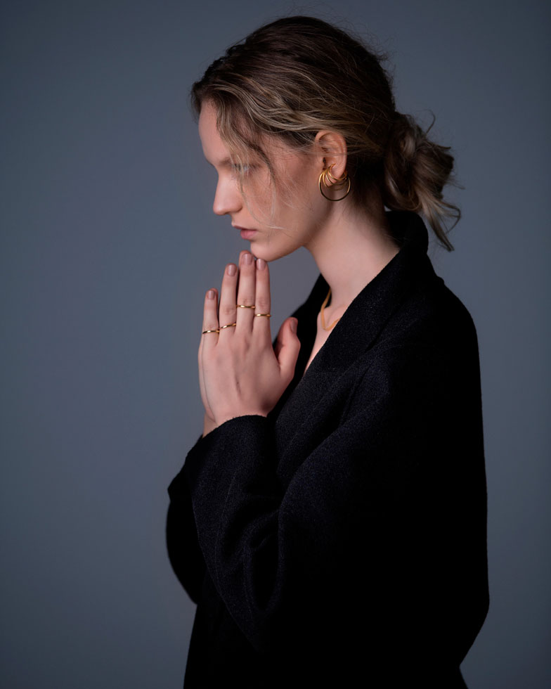 Suspended, Editorials, Autuori, Durso